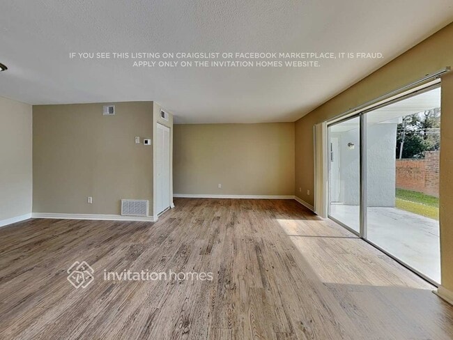 Building Photo - 312 S Moss Rd