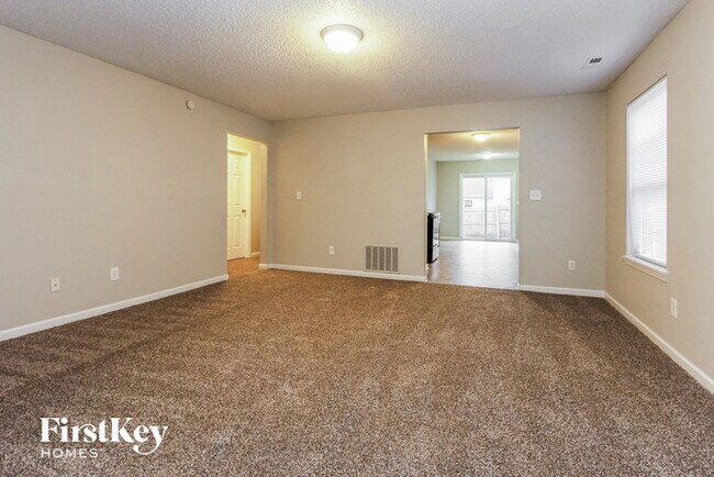 Building Photo - 5562 Sweet River Dr