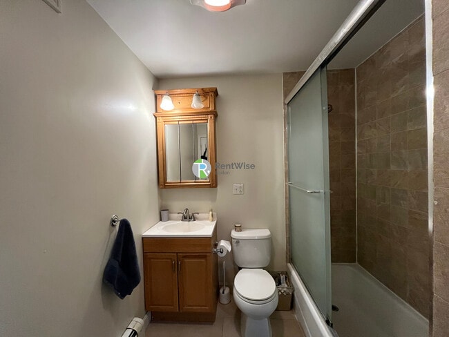 Photo - 18 Euston St Apartment