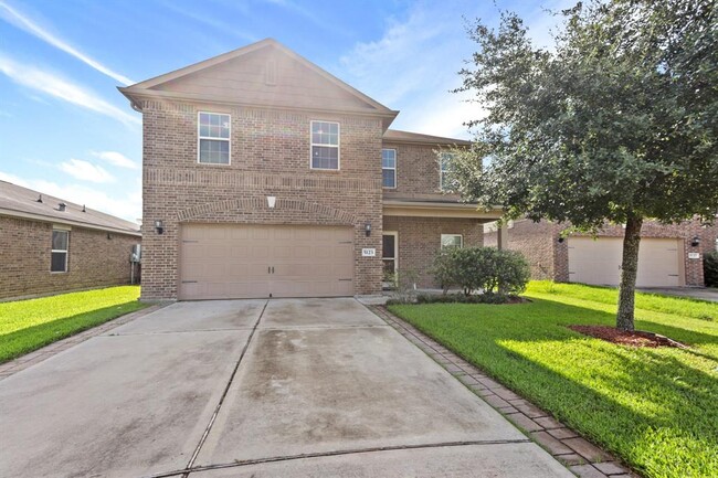 Foto del edificio - 5123 Oak Briar Ln