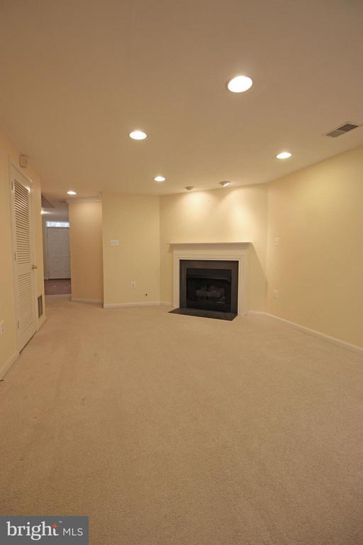 Foto del edificio - 11799 Valley Ridge Cir