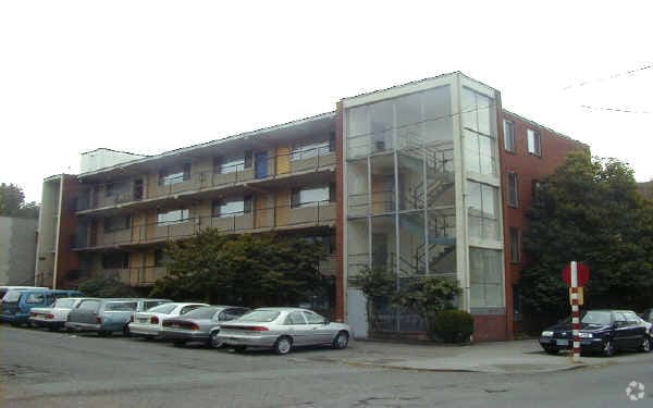 Building Photo - Roni Lee Apartments