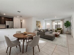 Building Photo - 14008 Earlham St