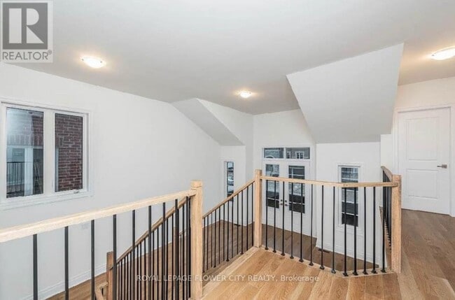 Building Photo - 6 Swamp Sparrow Ct