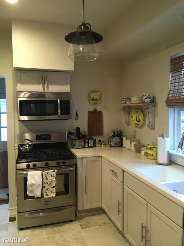 Foto del edificio - 4 br, 1.5 bath House - 615  Washington St