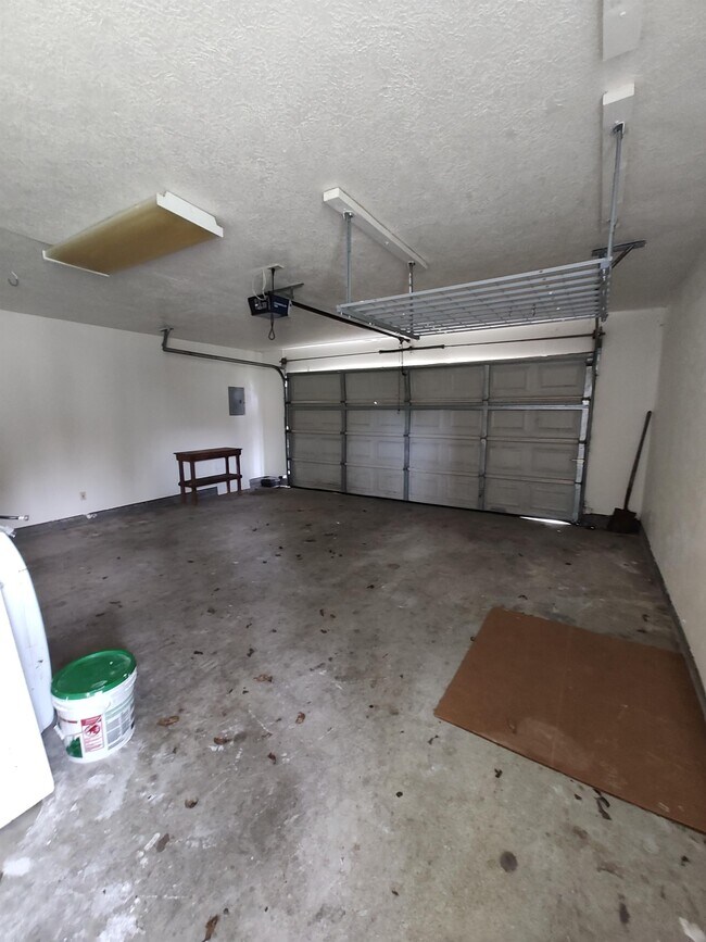 Building Photo - 2125 Ave A