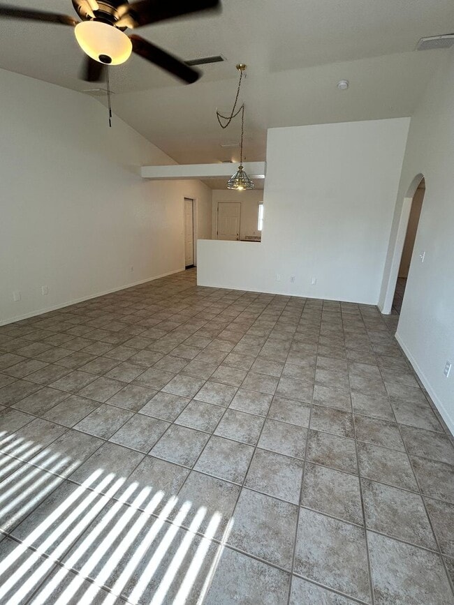 Building Photo - 3289 Tolteca Dr