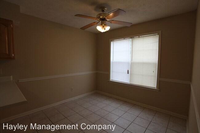 Foto del edificio - 3 br, 2 bath House - 133 Halal Court