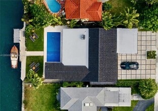 Building Photo - 1560 Cleveland Rd