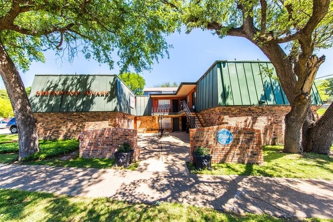 Foto del edificio - 3101 Tom Green St