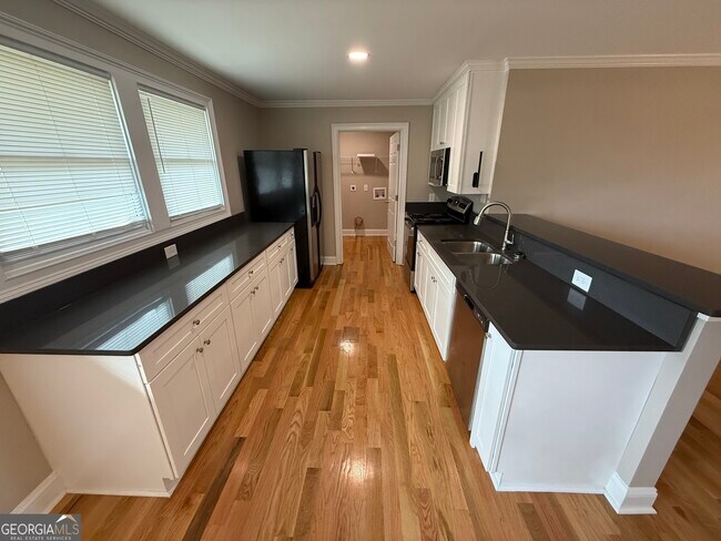 Foto del edificio - 657 Athens St