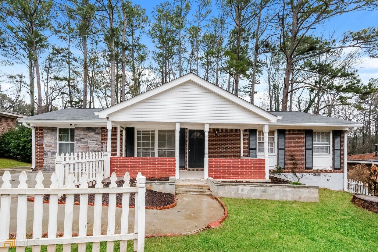 1660 Slate Rd, Conley, GA 30288 House Rental in Conley, GA