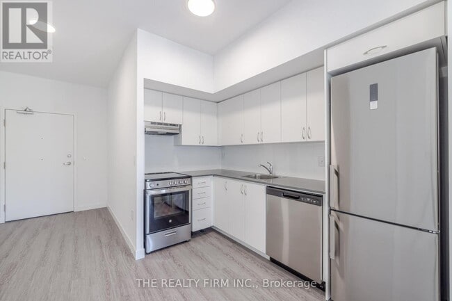 Building Photo - 375 South St