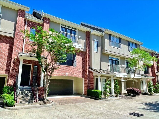 Building Photo - 15200 Memorial Dr