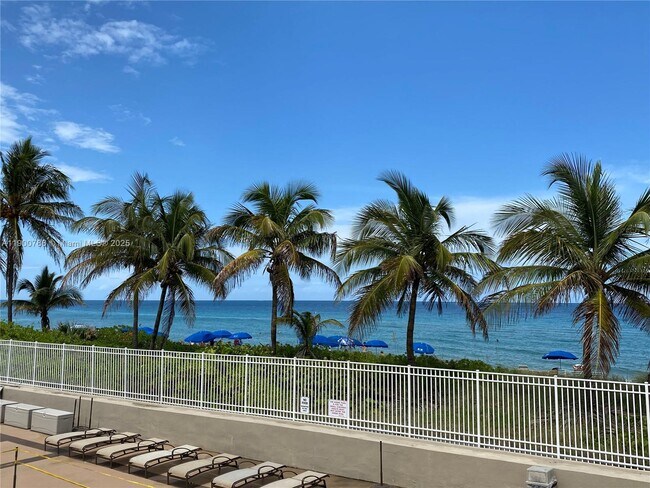 Foto del edificio - 1965 S Ocean Dr