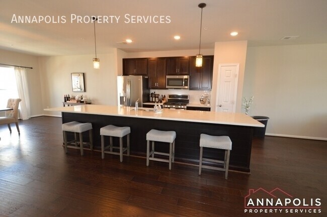 Foto del edificio - 529 Leftwich Ln