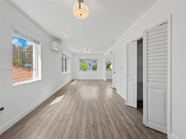 Building Photo - 350 Minorca Ave
