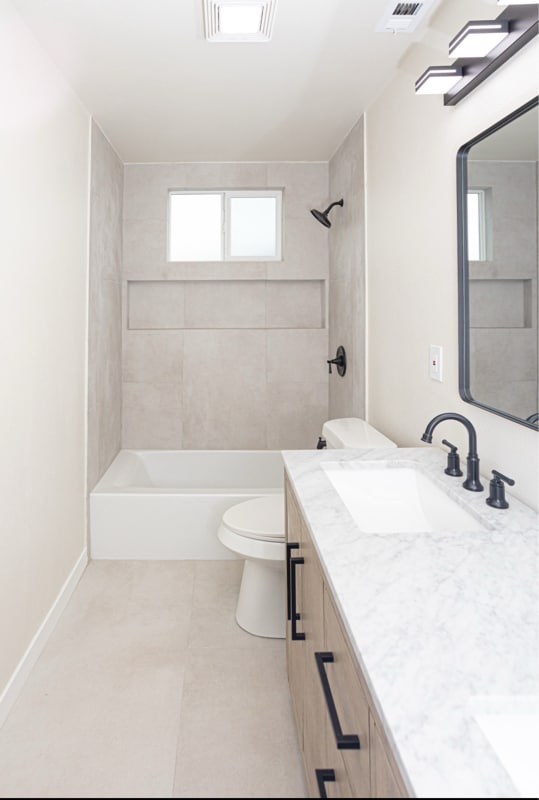 Building Photo - 7877 Dundee Ave