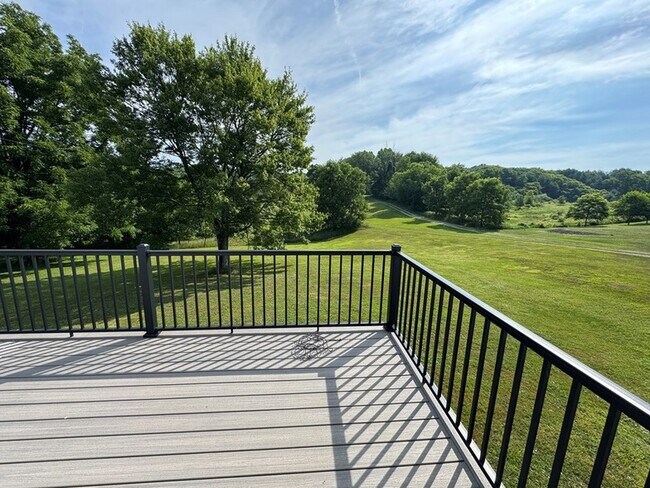 Foto del edificio - 1482 Hendersonville Rd