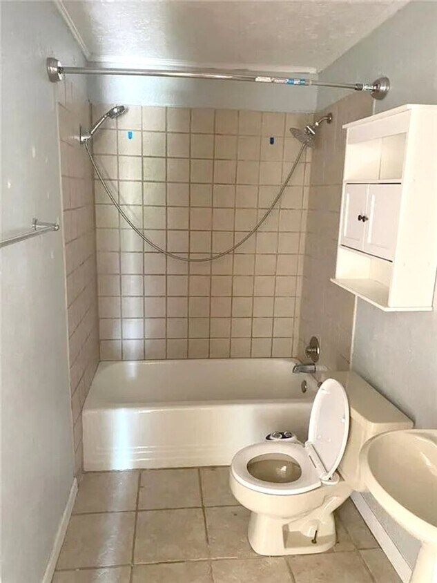Building Photo - (2) Bed/(1) Bath in Core Norman Avail NOW!