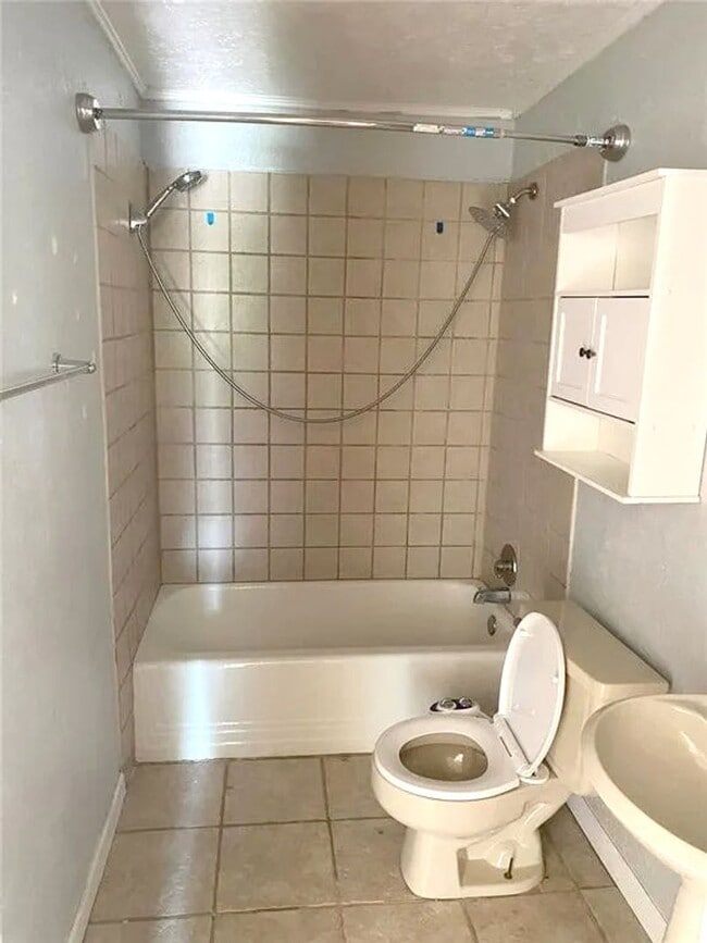 Photo - (2) Bed/(1) Bath in Core Norman Avail NOW! House