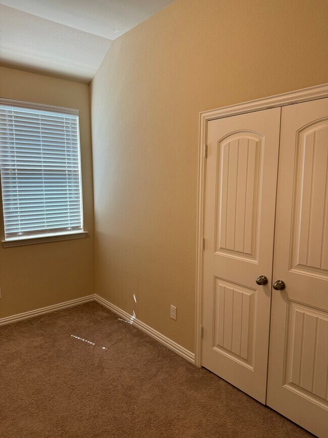 Building Photo - Stunning 3-Bedroom, 2-Bath Home in Ferris!