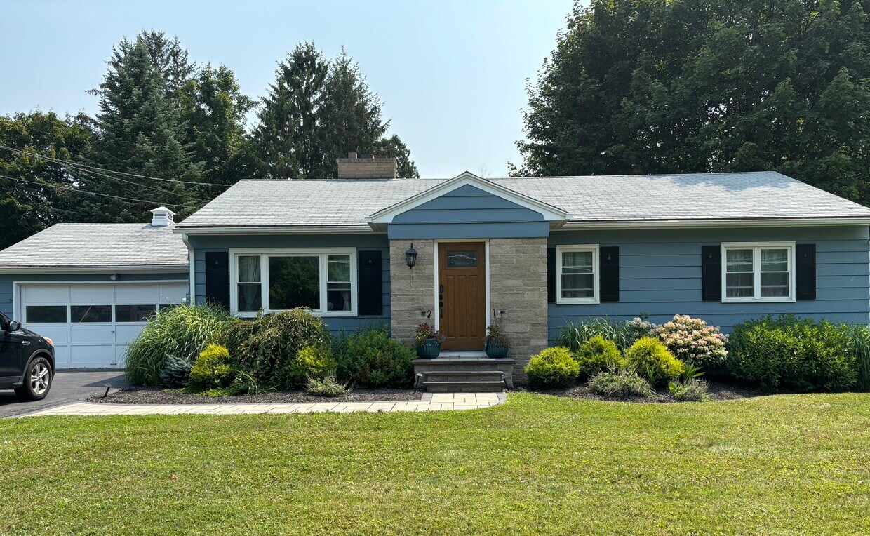 Foto principal - 2702 E Colvin St