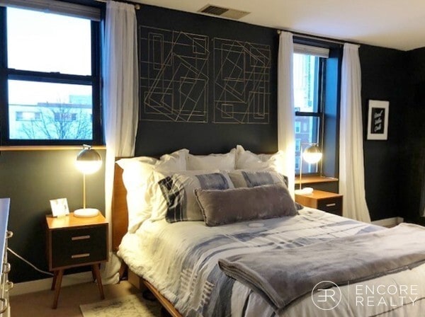 Building Photo - 103 Gainsborough St