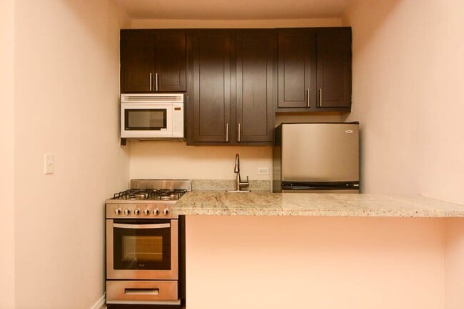 Foto del edificio - 4619 N Paulina St