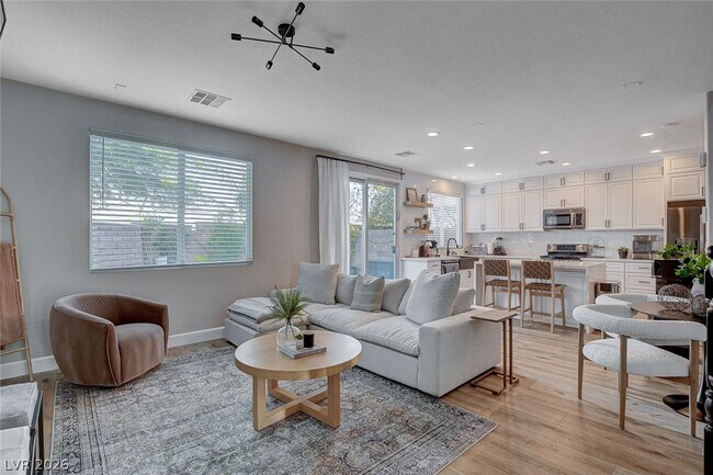 Foto del edificio - 10400 Raining Sky St