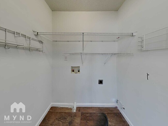 Building Photo - 4021 Rockside Hills Dr