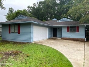 Building Photo - 612 Independence Dr