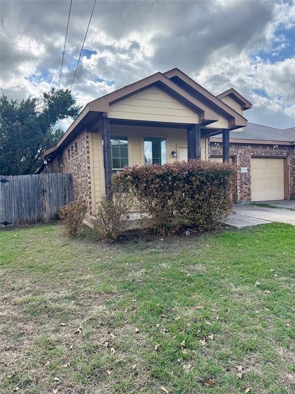 Foto del edificio - 3000 Whisper Oaks Ln