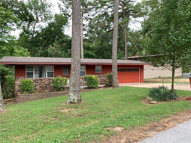 Foto del edificio - 40 Hatcher Dr