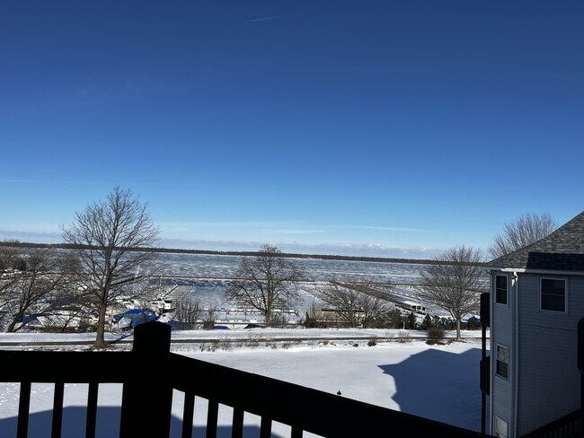 Foto del edificio - 634 W 2nd St