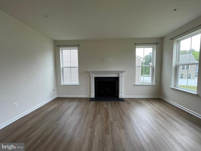 Foto del edificio - 23347 Sawara Ct