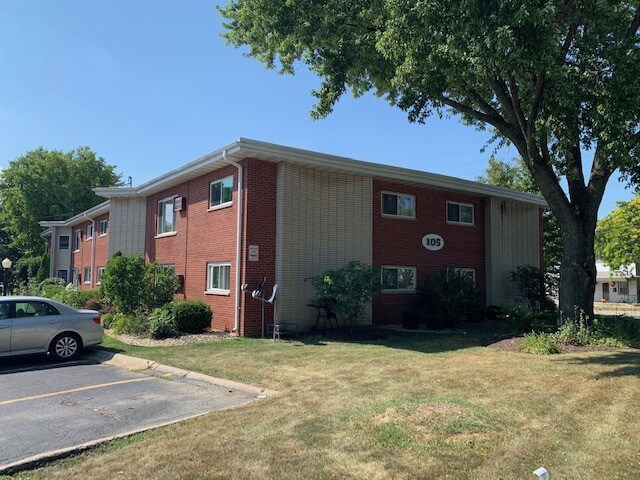 Primary Photo - 111 Harrington Ave