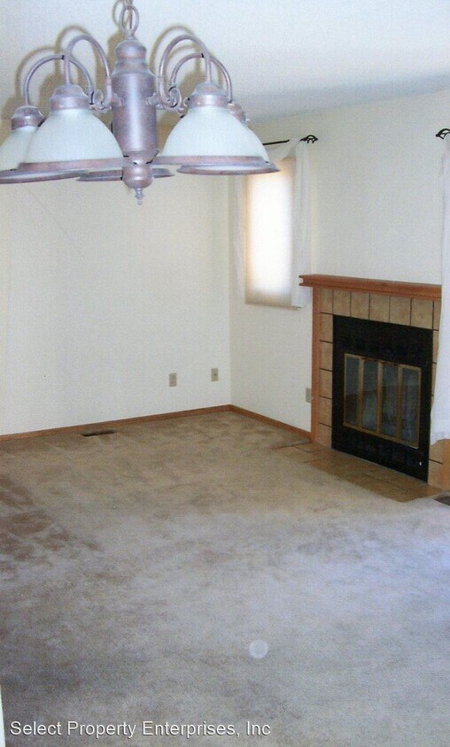 Building Photo - 3 br, 2.5 bath House - 2988 Camino Cielo Ct
