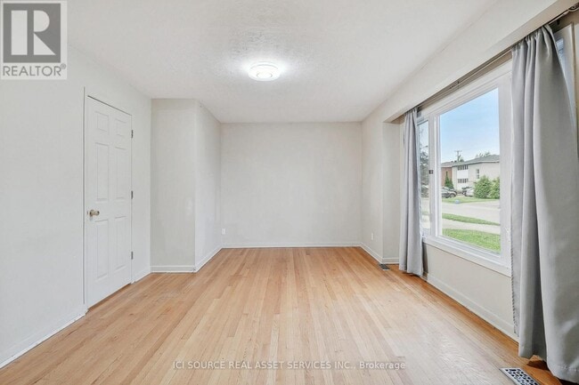 Building Photo - 1391 Claymor Ave