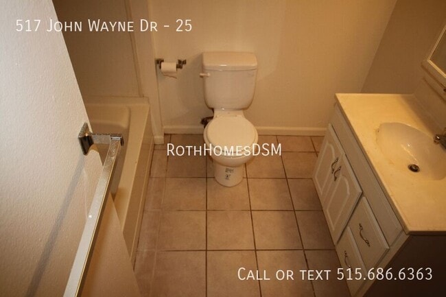 Building Photo - 517 S John Wayne Dr