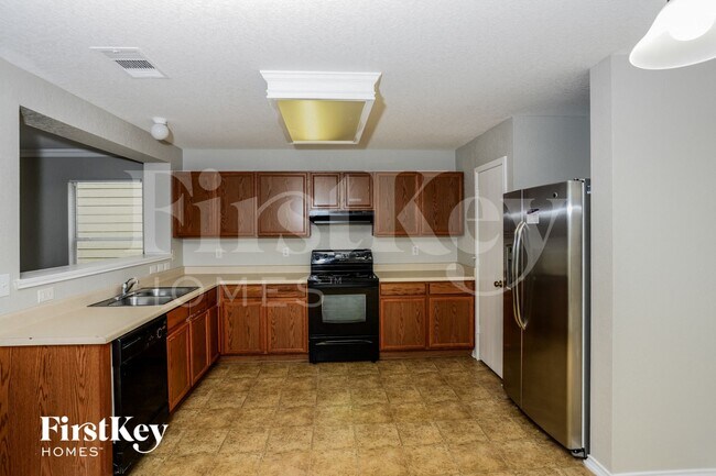 Foto del edificio - 4623 Adkins Trail