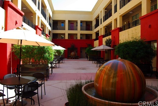 Foto del edificio - 2742 Cabrillo Ave