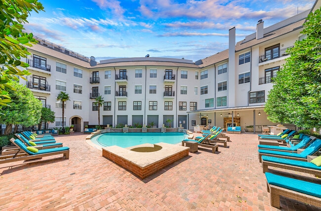 Photo - MAA Addison Circle Apartments