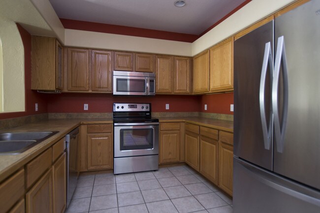 Building Photo - 16308 E Arrow Dr