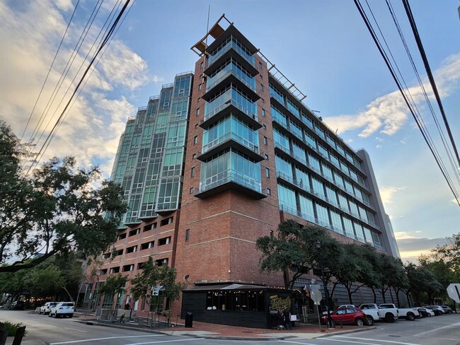 Foto del edificio - 2000 Bagby St