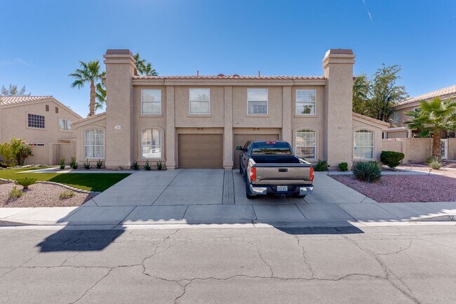 Building Photo - Modern 3-Bed Home in Green Valley – Beautifully Updated!