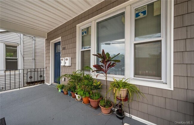 Foto del edificio - 1-81 Beach 90th St
