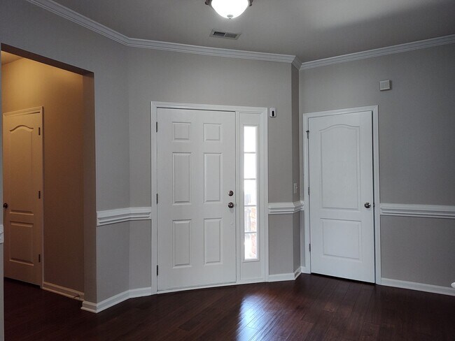 Foto del edificio - Beautiful home located in the Ardrey Woods community!