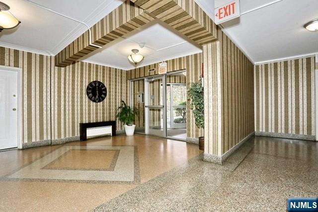 Foto del edificio - 2340 Linwood Ave