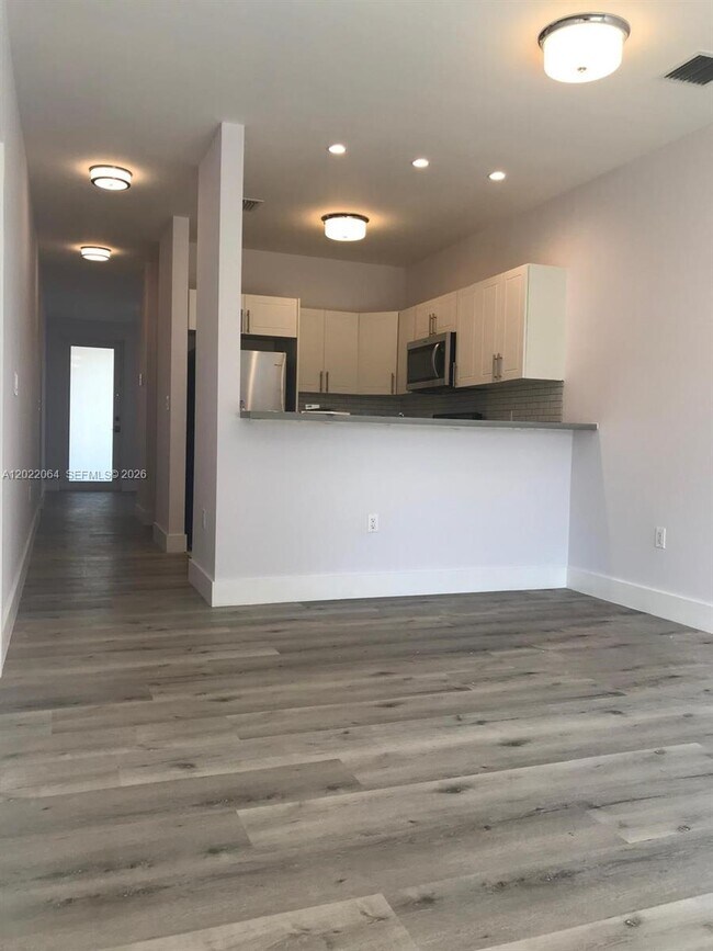 Foto del edificio - 810 E 32nd St